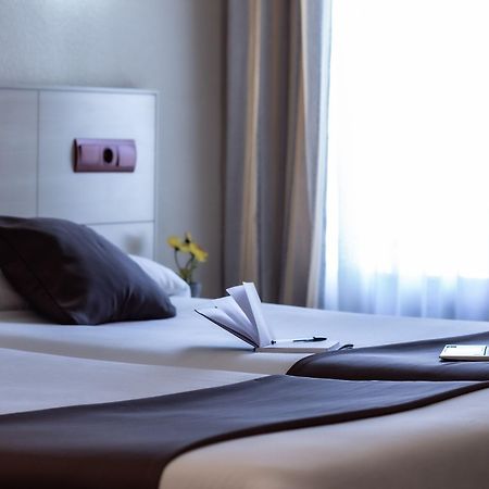 Hostal Rural El Cano By Vivere Stays Alpedrete Ngoại thất bức ảnh