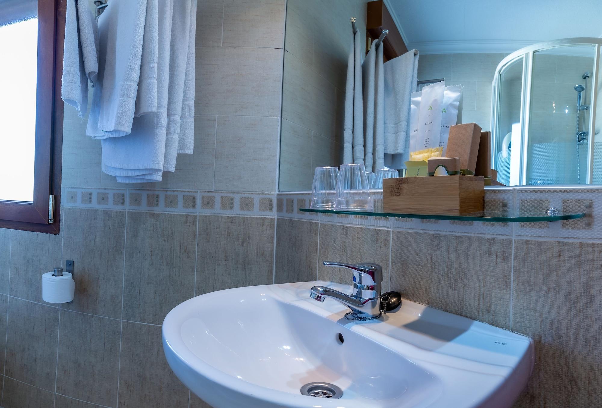 Hostal Rural El Cano By Vivere Stays Alpedrete Ngoại thất bức ảnh