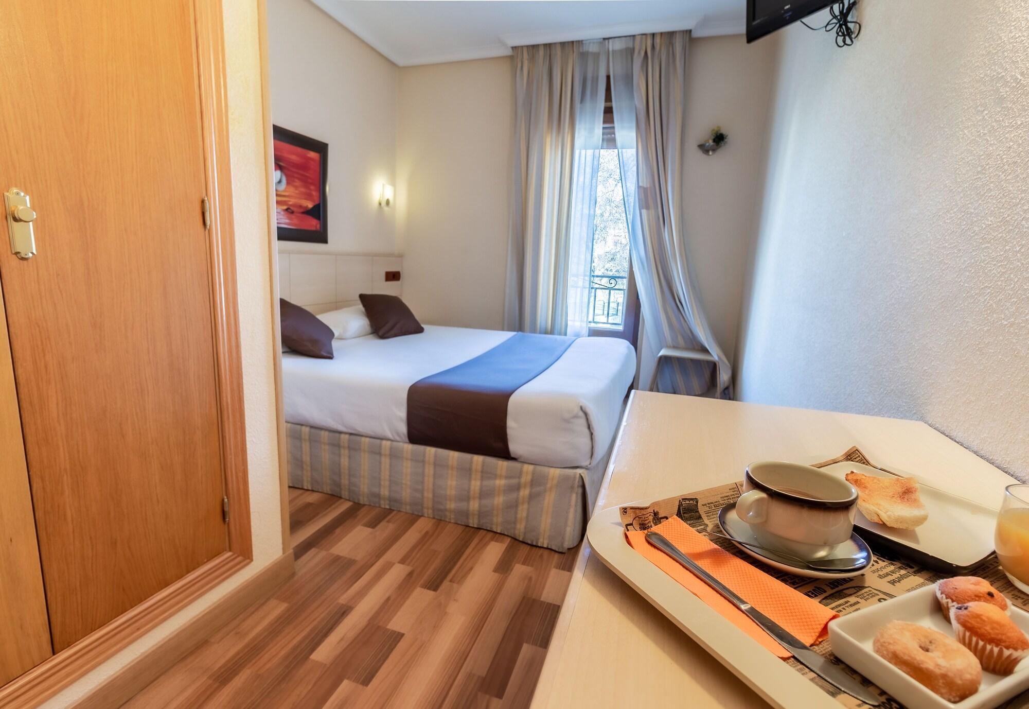 Hostal Rural El Cano By Vivere Stays Alpedrete Ngoại thất bức ảnh