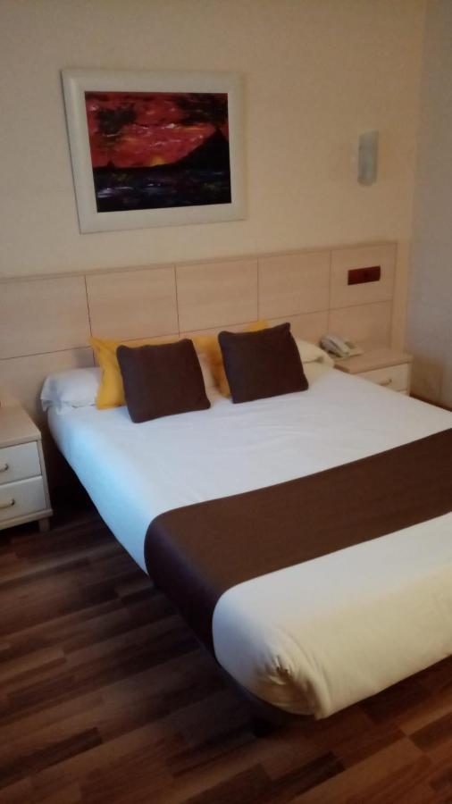 Hostal Rural El Cano By Vivere Stays Alpedrete Ngoại thất bức ảnh