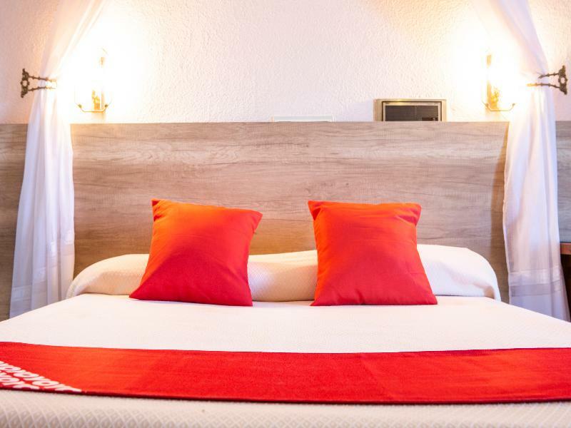 Hostal Rural El Cano By Vivere Stays Alpedrete Ngoại thất bức ảnh