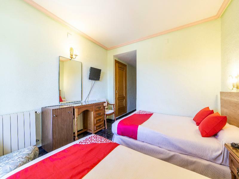 Hostal Rural El Cano By Vivere Stays Alpedrete Ngoại thất bức ảnh